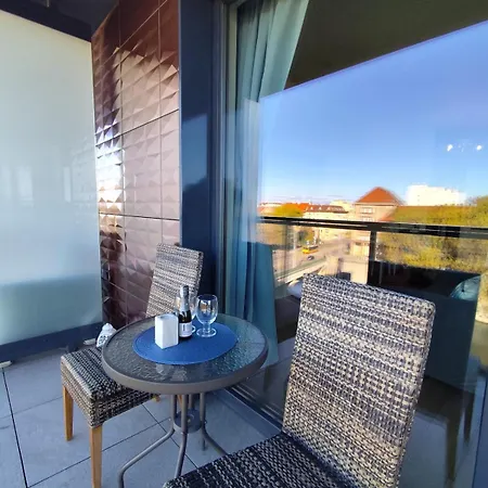 Appartement Azure Riverside Apartment - City Center *