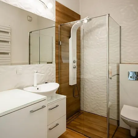 Azure View Apartment - City Center & Balcony View *