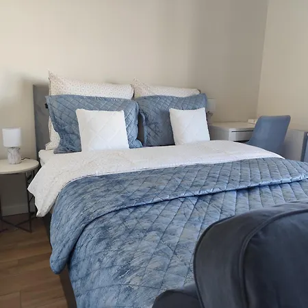 Azure Riverside Apartment - City Center Appartement Wrocław